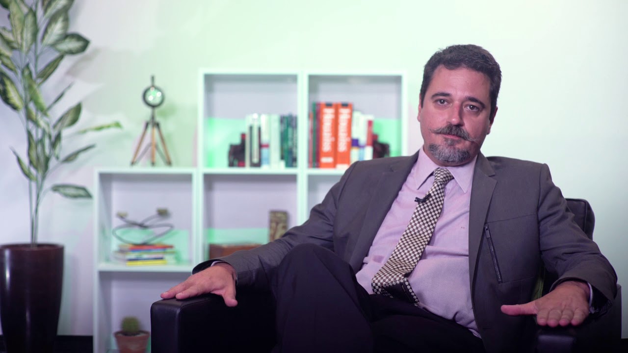 Resultado de imagem para neurocirurgião Guilherme Lepski