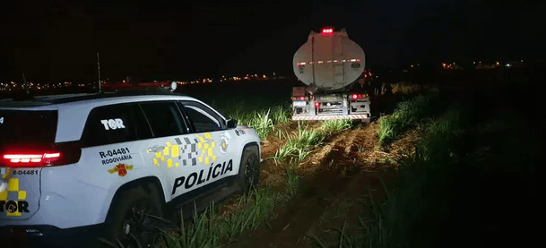 carga de etanol recuperada pela policia na anhanguera