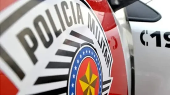 Operação Divisa faz apreensão de vários veículos